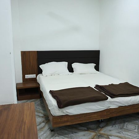 Hotel Aaram Kalupur 아흐메다바드 외부 사진