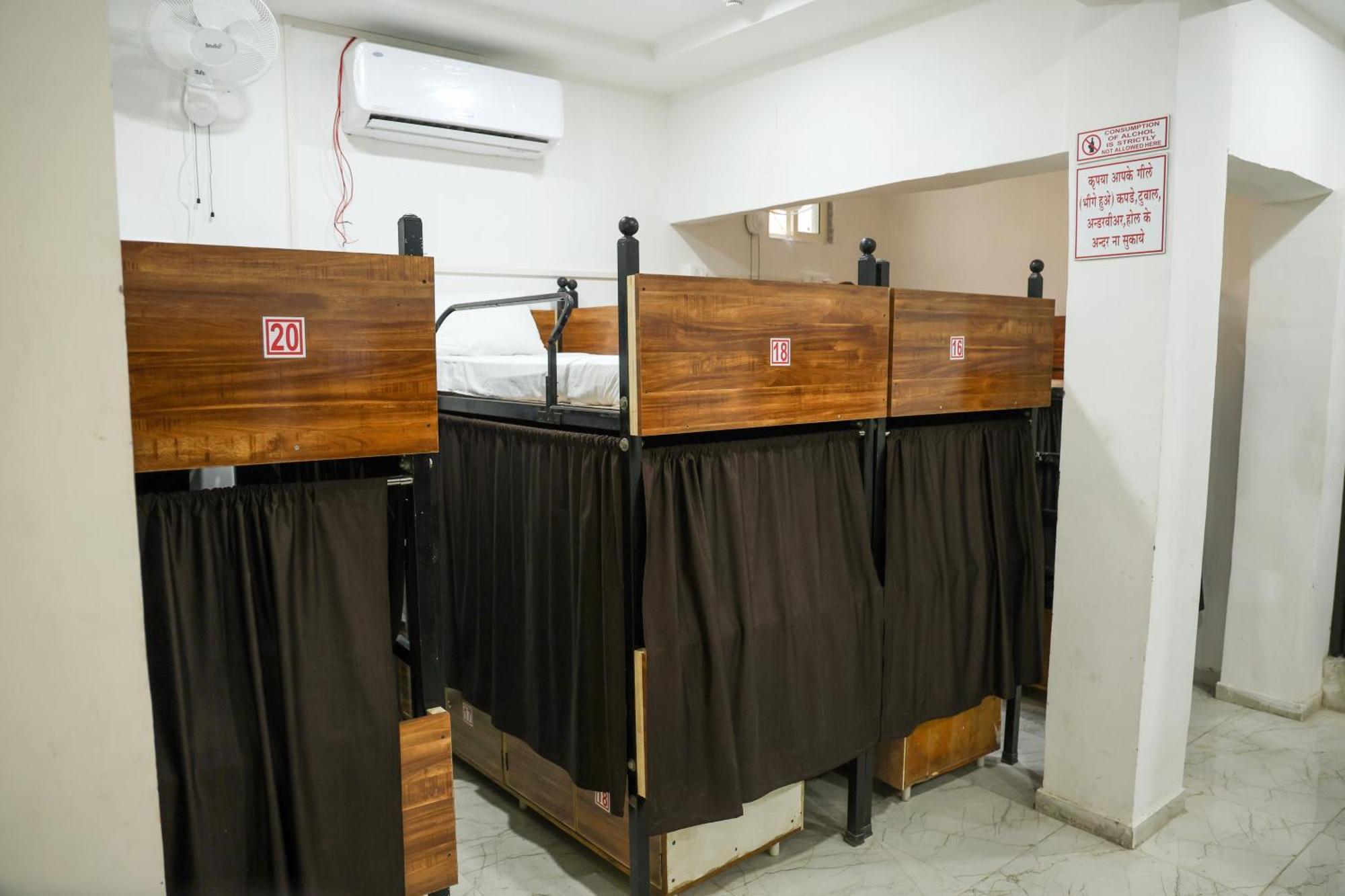 Hotel Aaram Kalupur 아흐메다바드 외부 사진