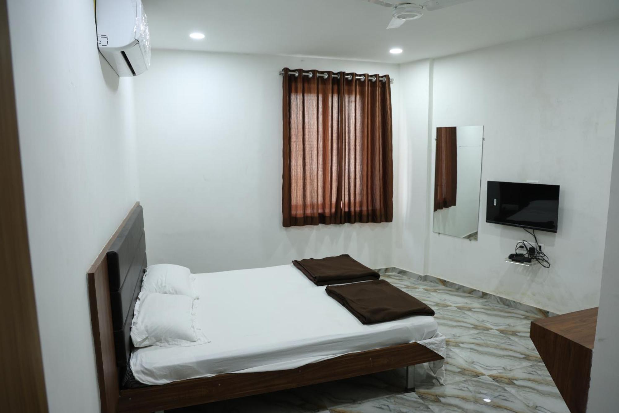 Hotel Aaram Kalupur 아흐메다바드 외부 사진
